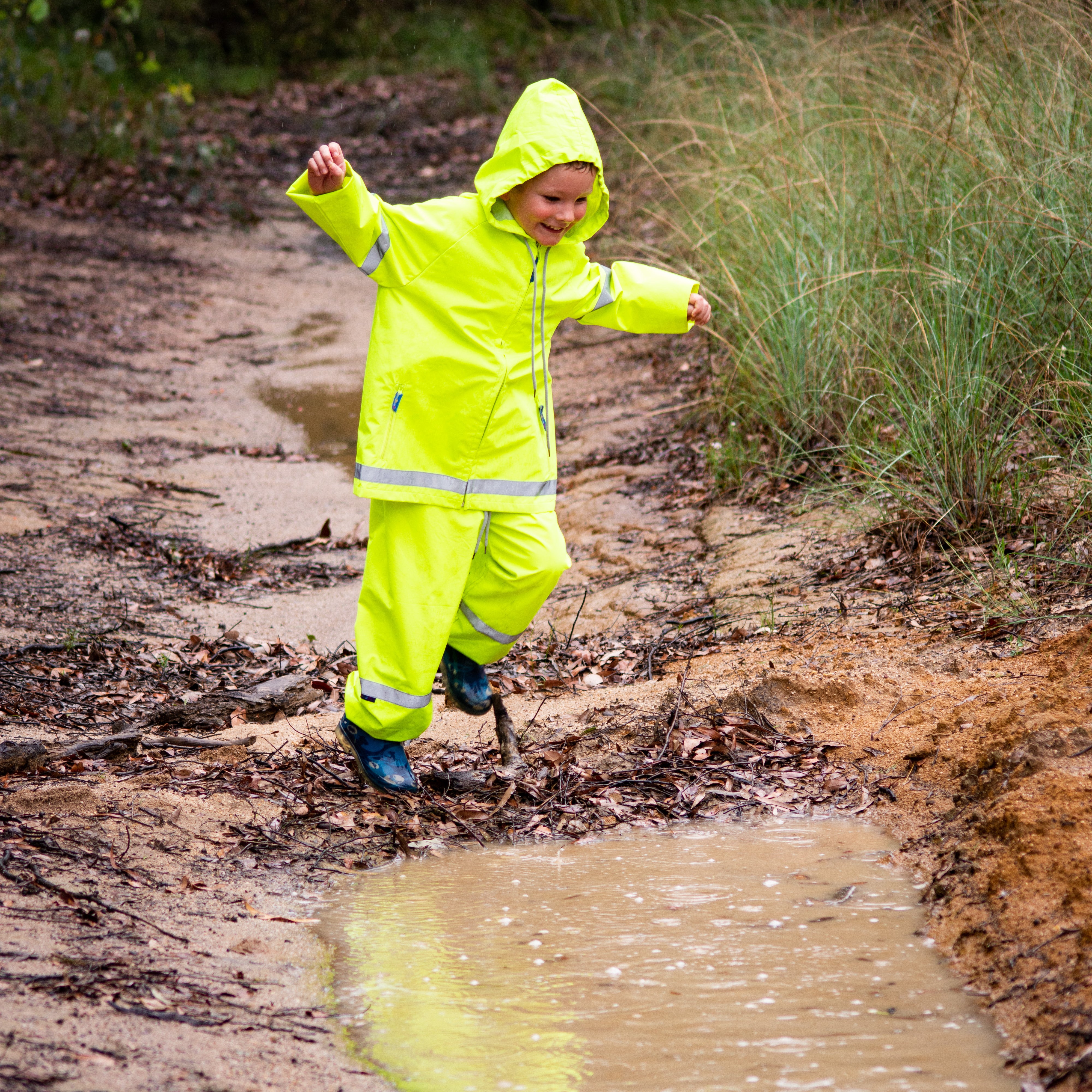 Kids wet weather gear online